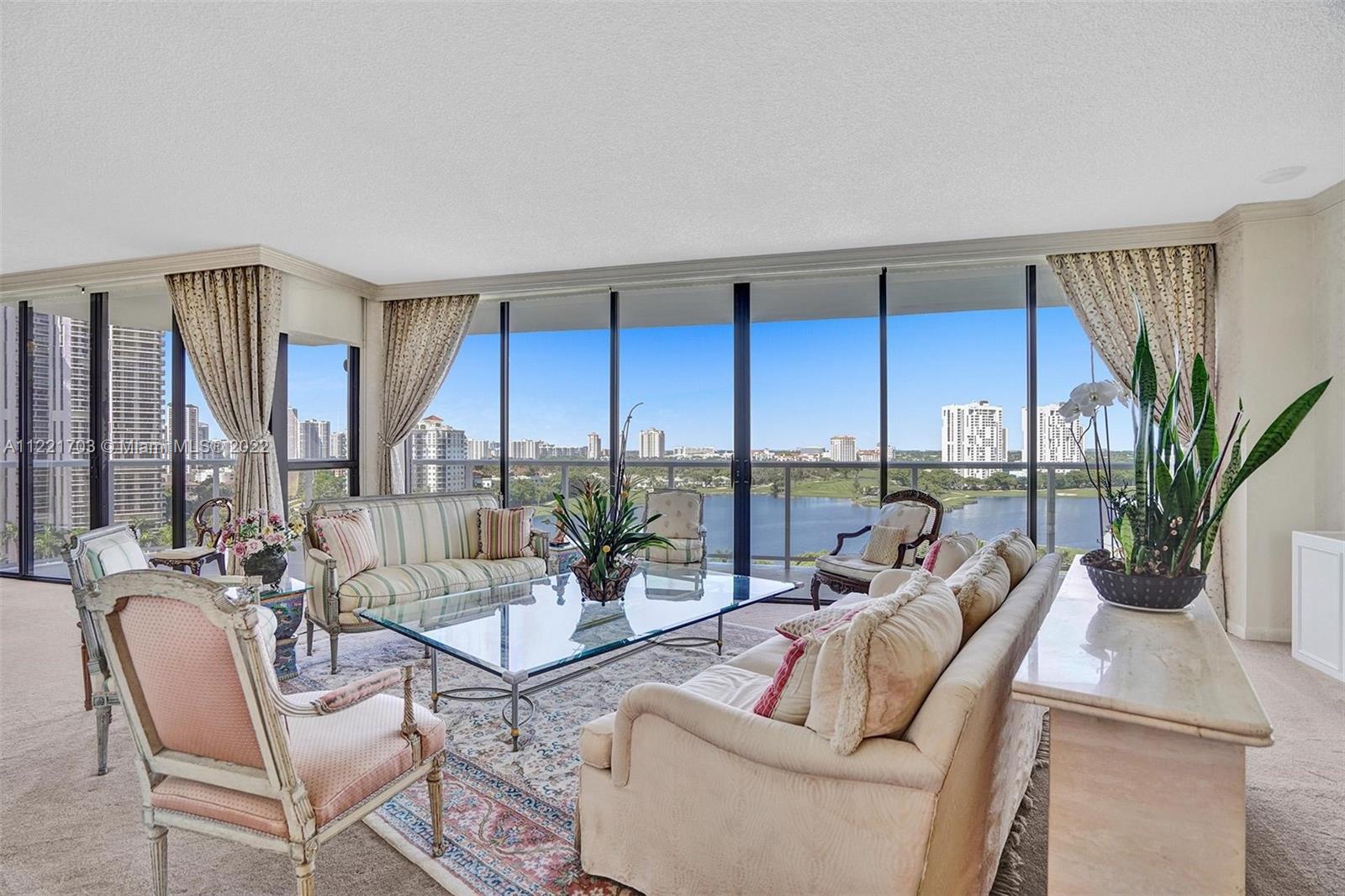20281 E Country Club Dr Unit: 1015