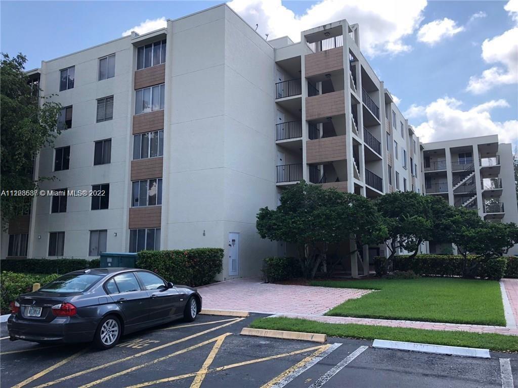 3241 Riverside Dr Unit: D-101
