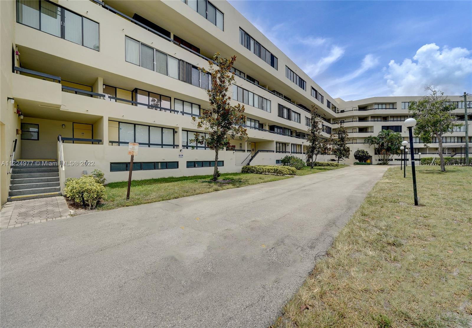 1401 S Federal Hwy Unit: 216