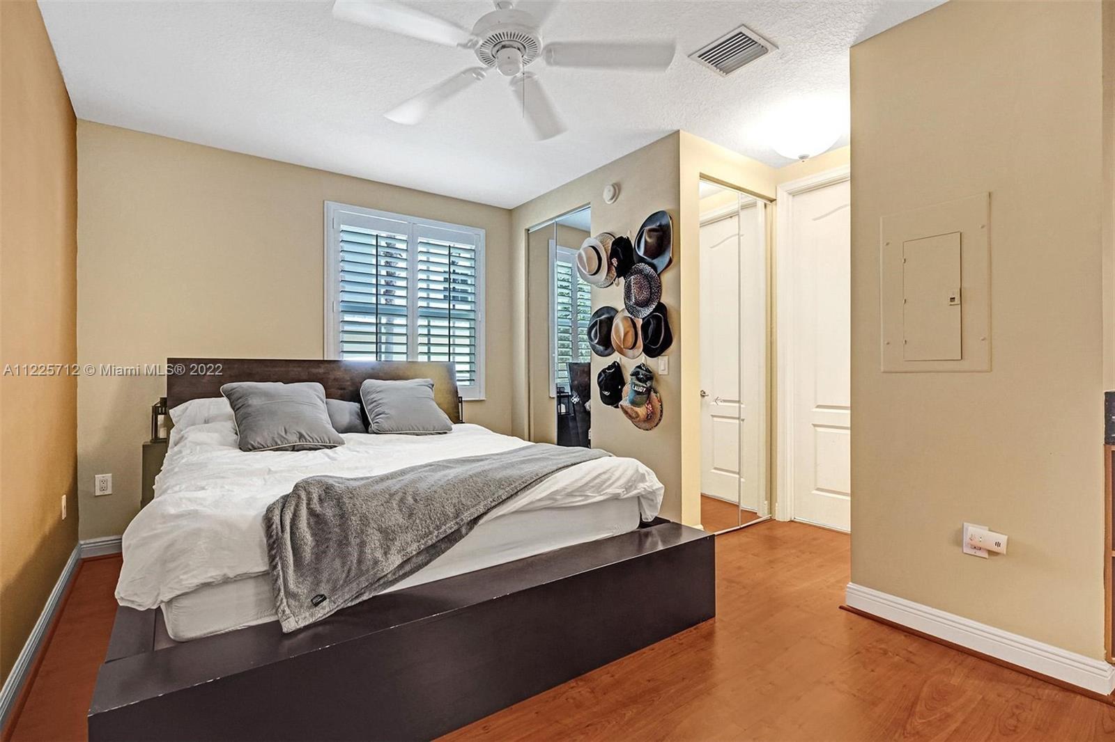 364 SW 13th Ter Unit: 364
