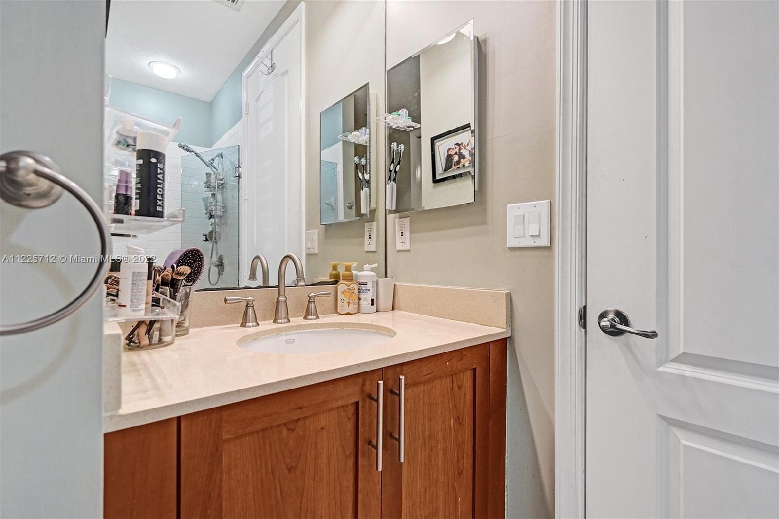 364 SW 13th Ter Unit: 364