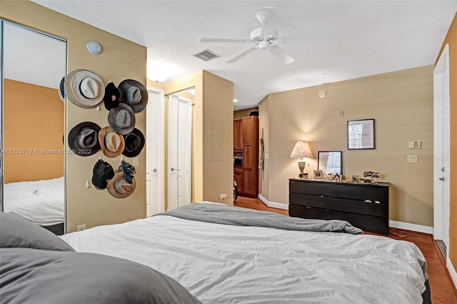 364 SW 13th Ter Unit: 364