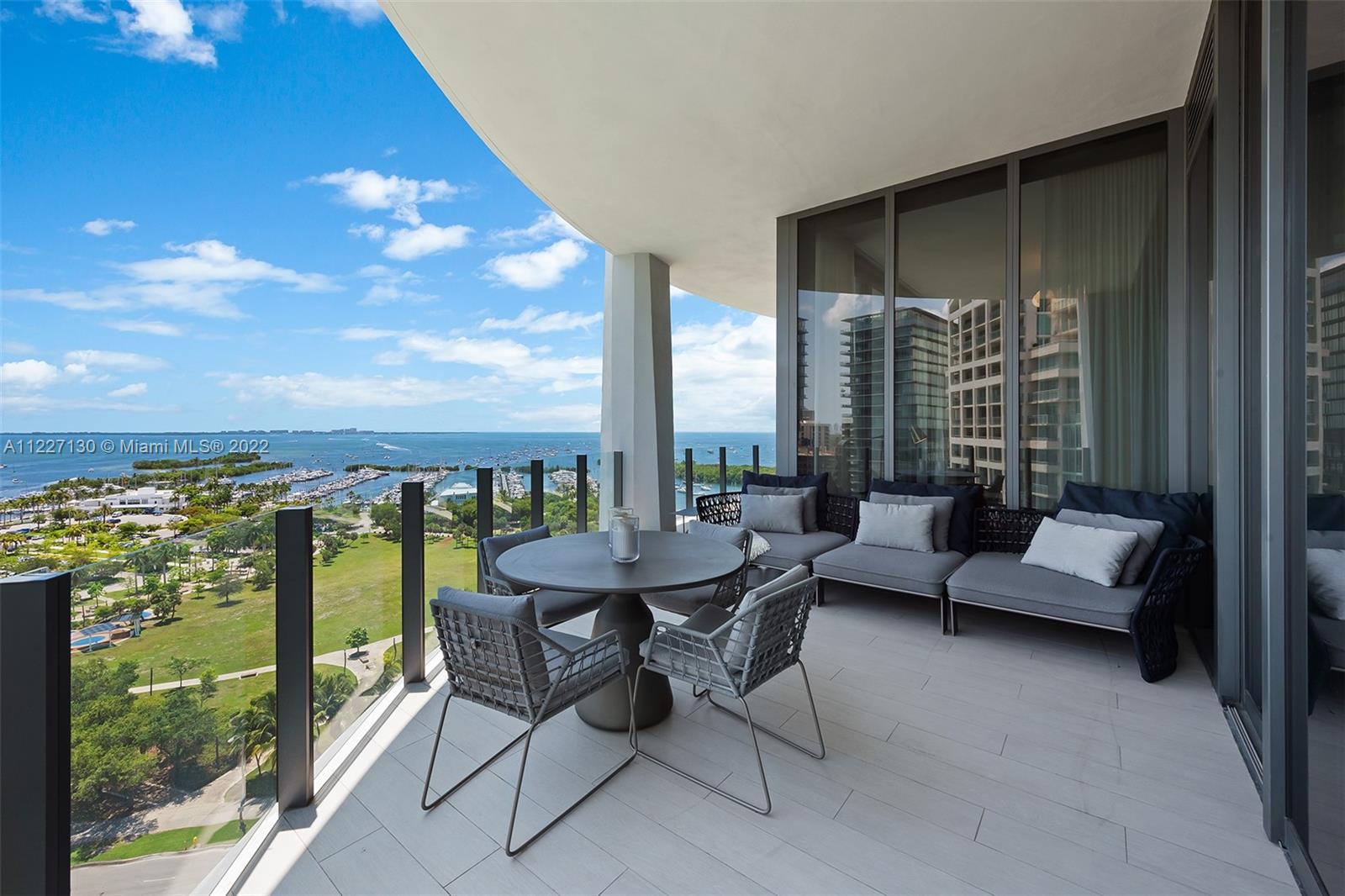 2811 S Bayshore Dr Unit: 15D