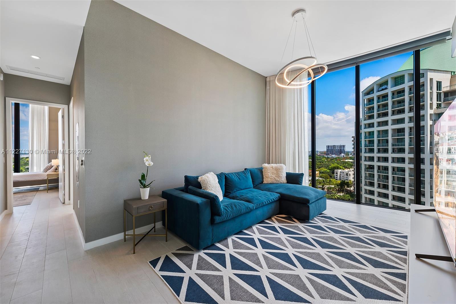 2811 S Bayshore Dr Unit: 15D