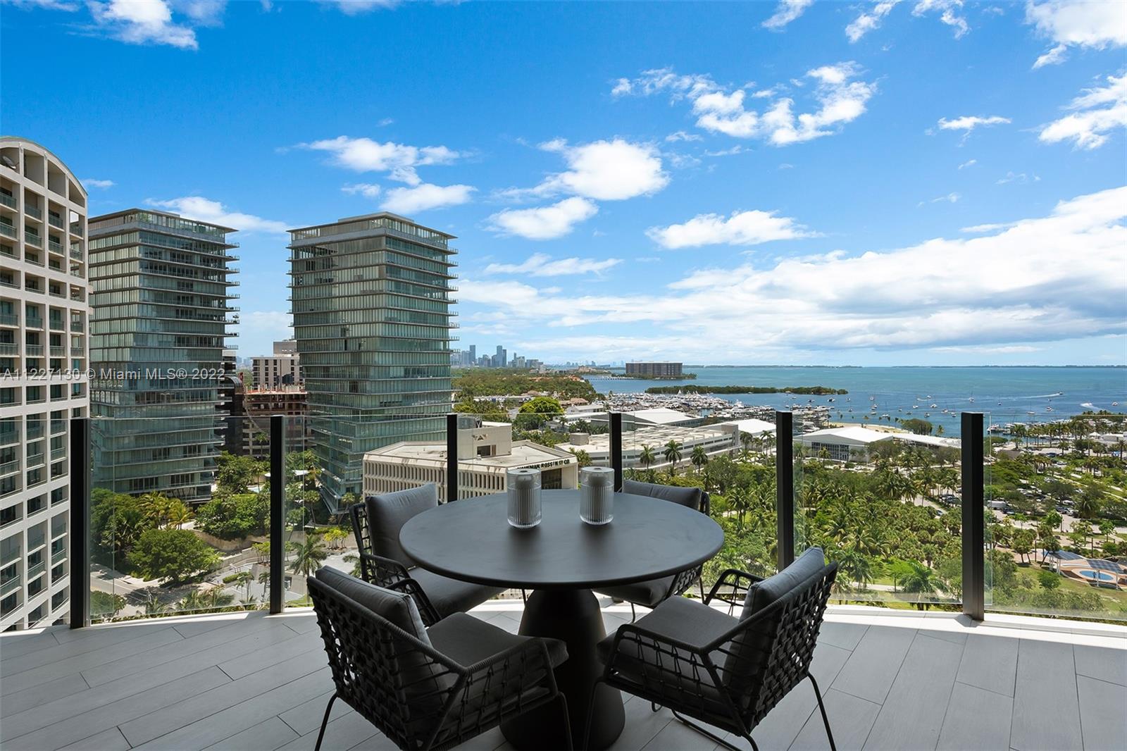 2811 S Bayshore Dr Unit: 15D