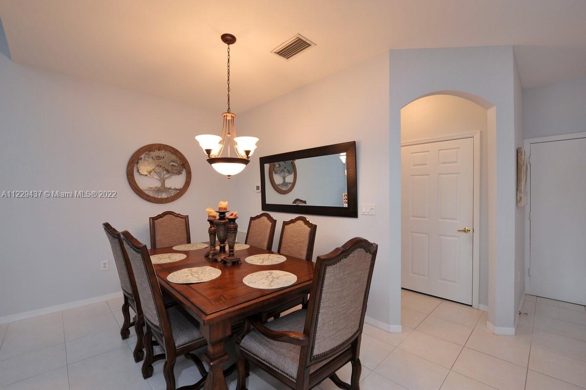 7901 S Aragon Blvd Unit: 4