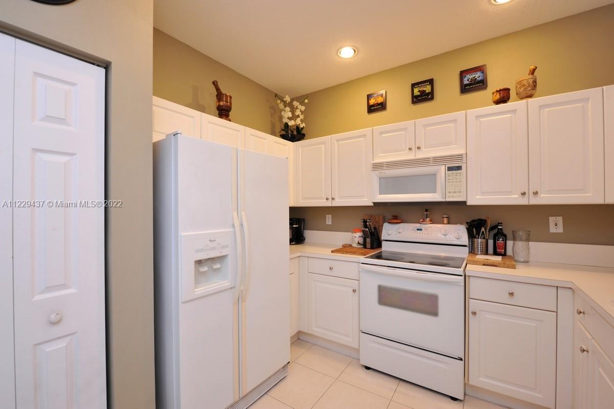 7901 S Aragon Blvd Unit: 4