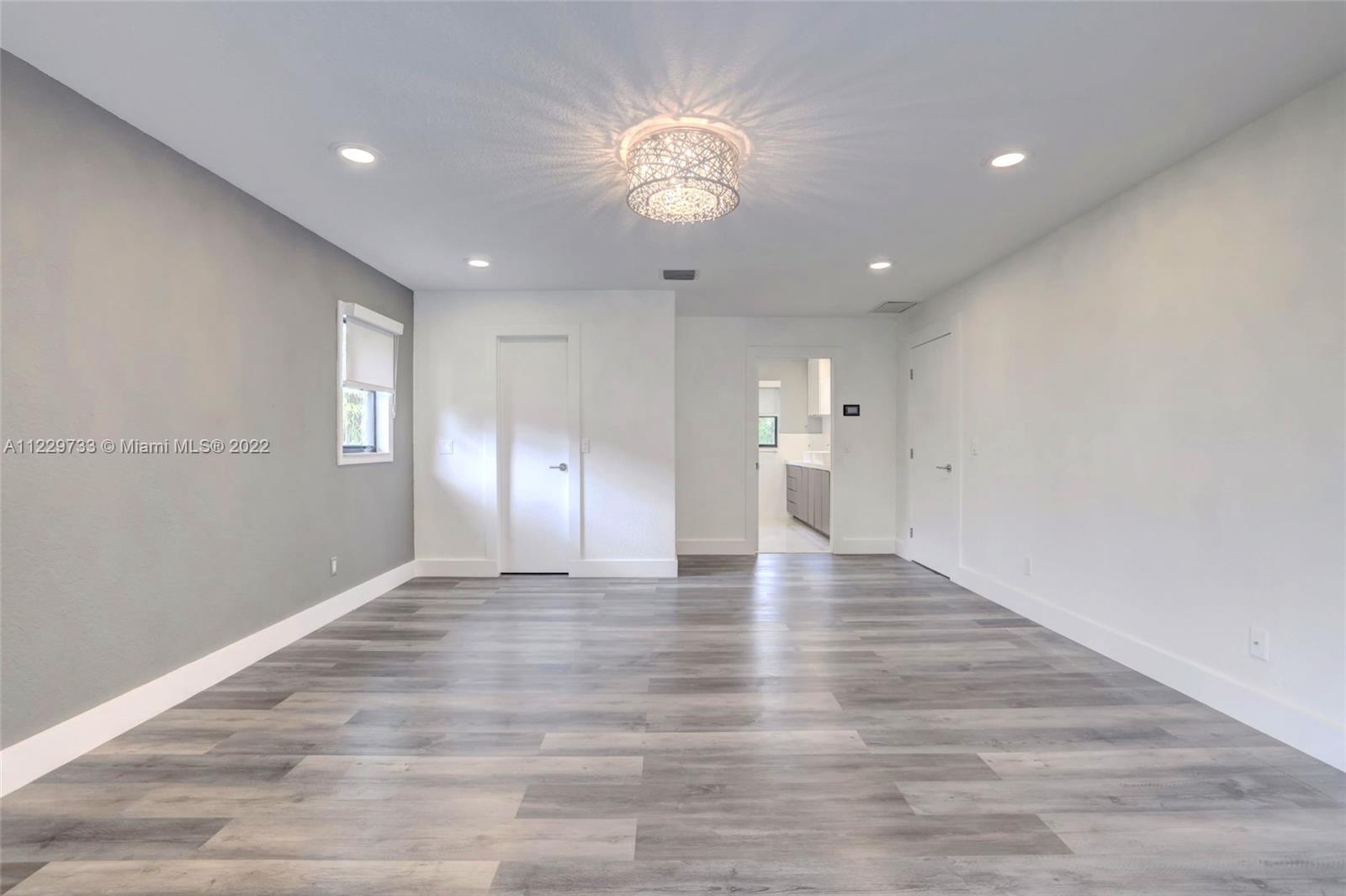 2501 SE Morningside Blvd Unit: 2501