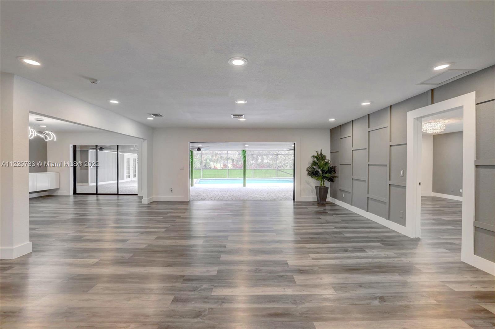 2501 SE Morningside Blvd Unit: 2501