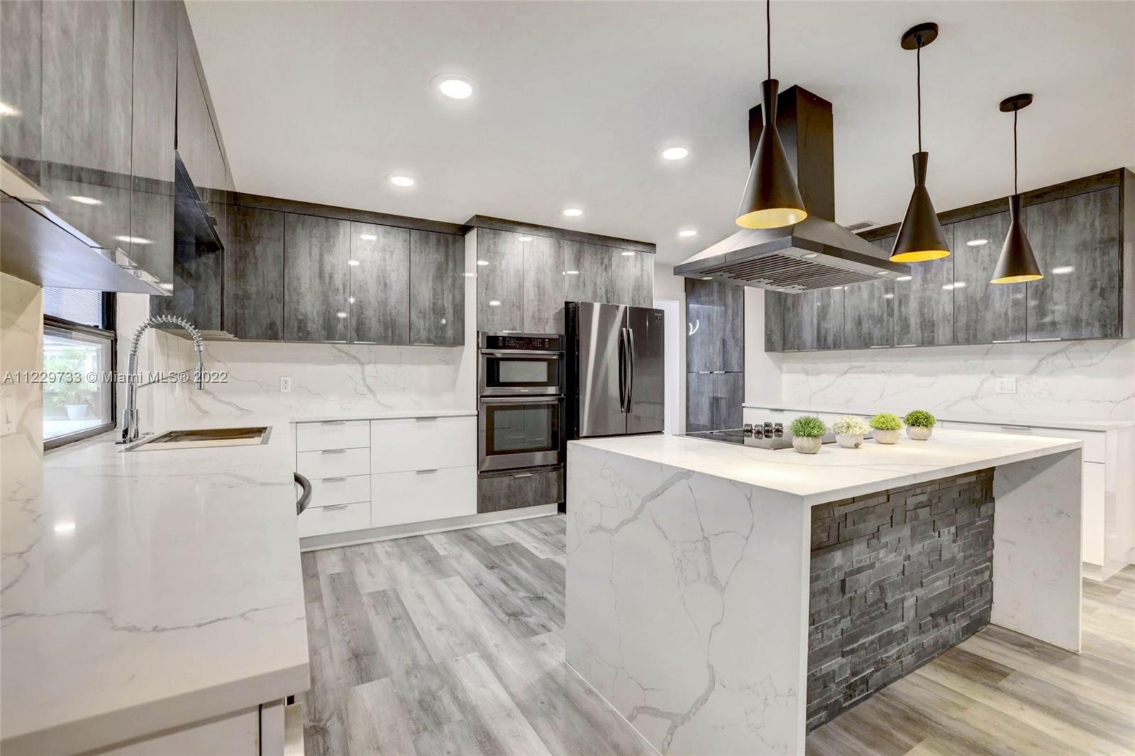 2501 SE Morningside Blvd Unit: 2501