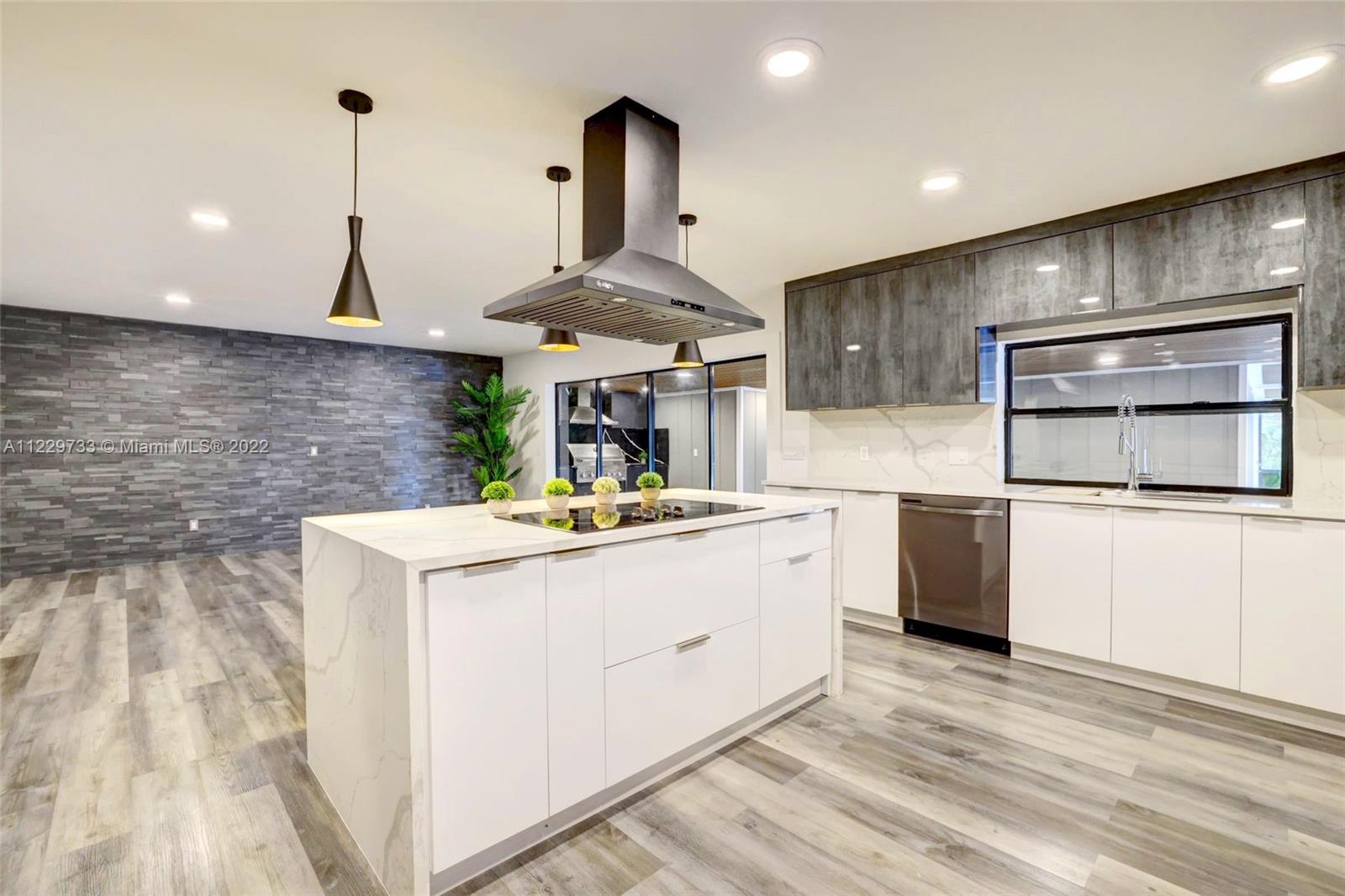 2501 SE Morningside Blvd Unit: 2501
