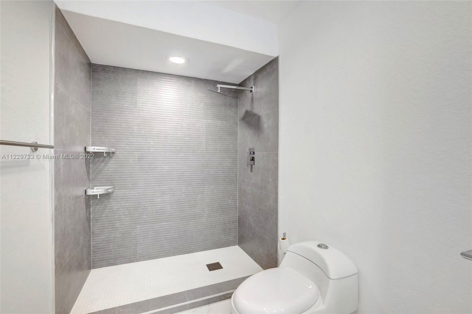 2501 SE Morningside Blvd Unit: 2501