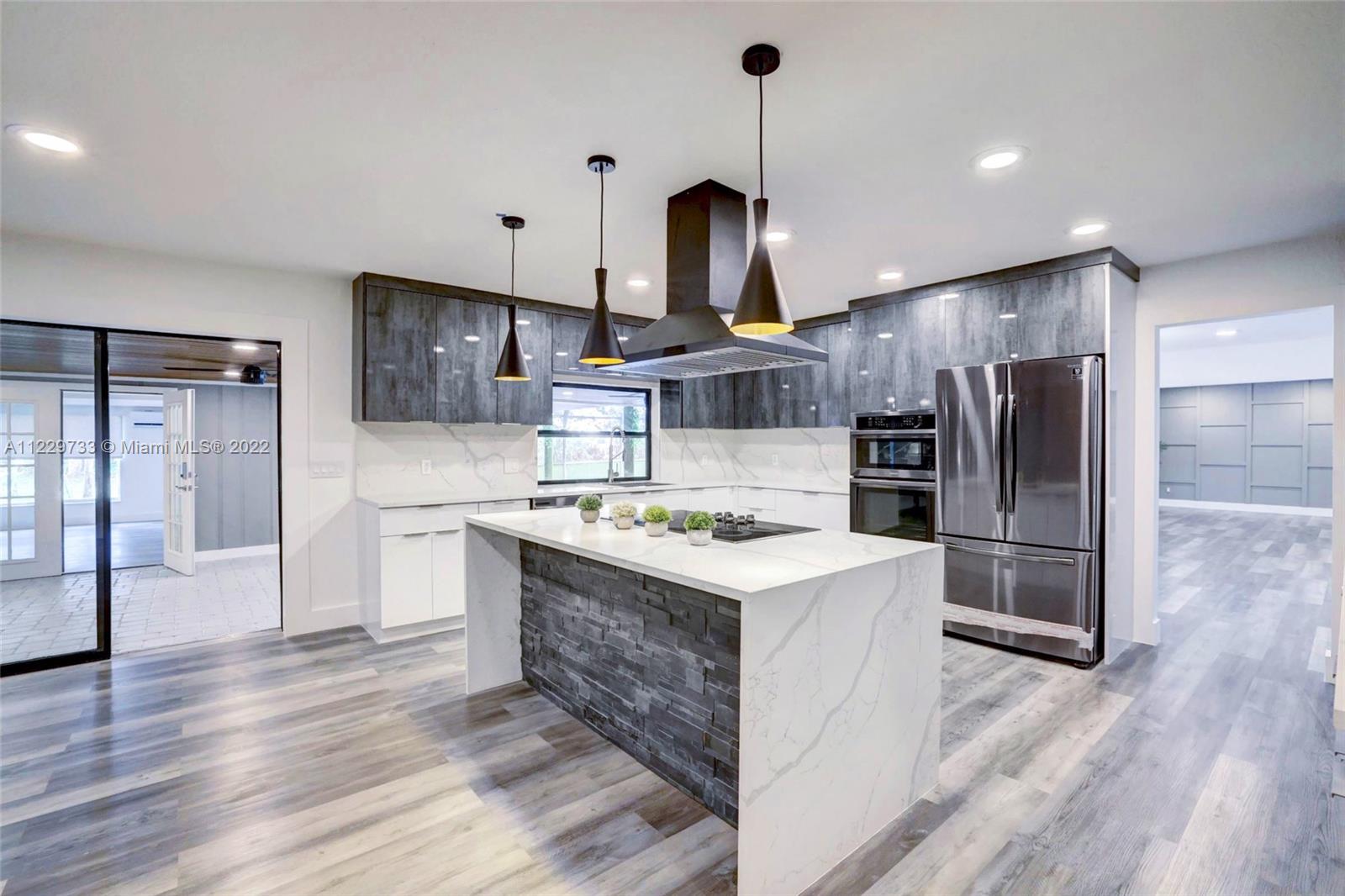 2501 SE Morningside Blvd Unit: 2501