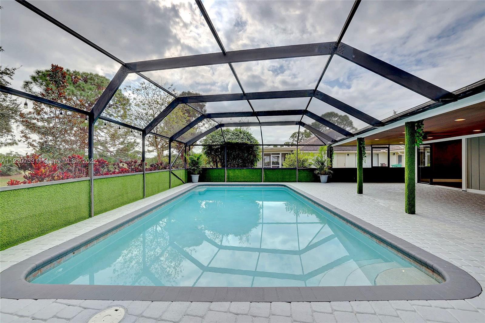 2501 SE Morningside Blvd Unit: 2501