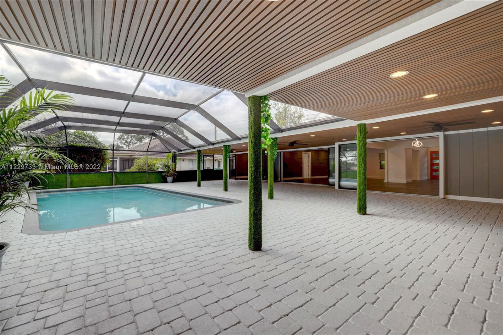 2501 SE Morningside Blvd Unit: 2501