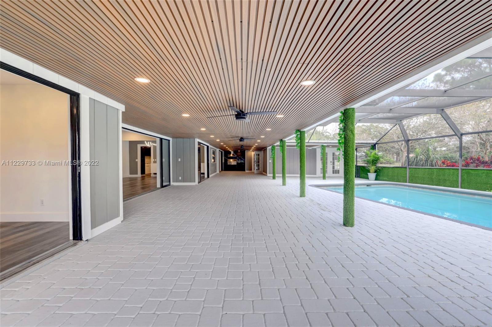 2501 SE Morningside Blvd Unit: 2501