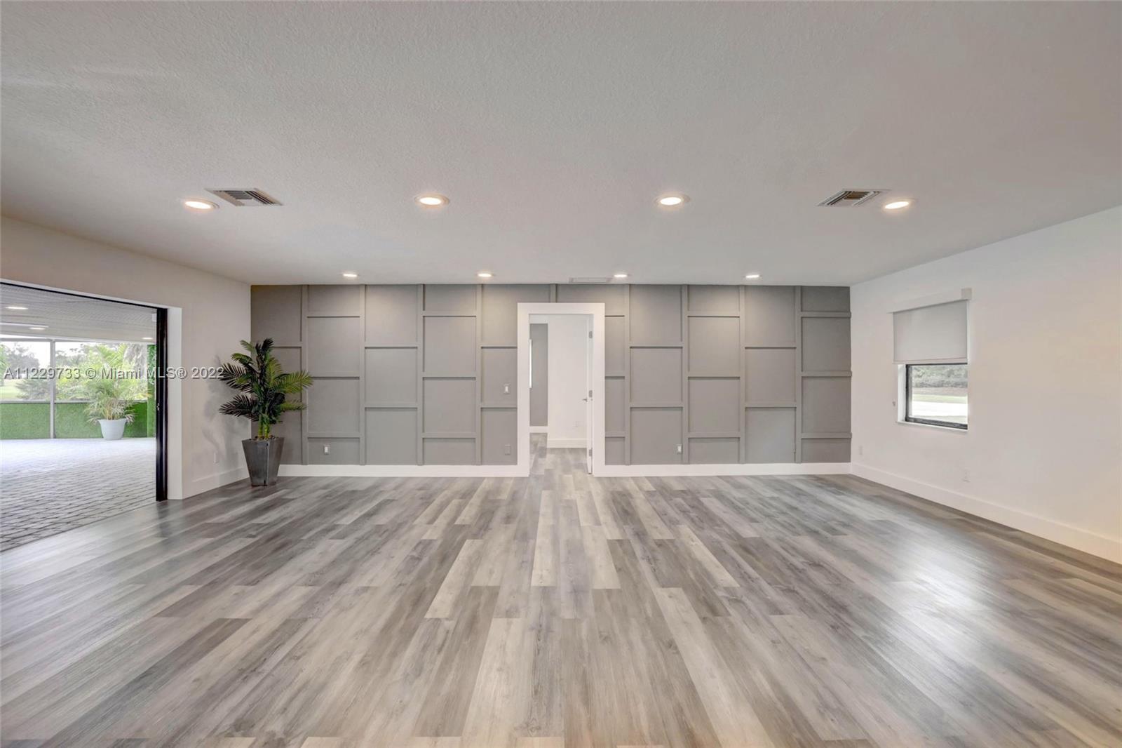 2501 SE Morningside Blvd Unit: 2501