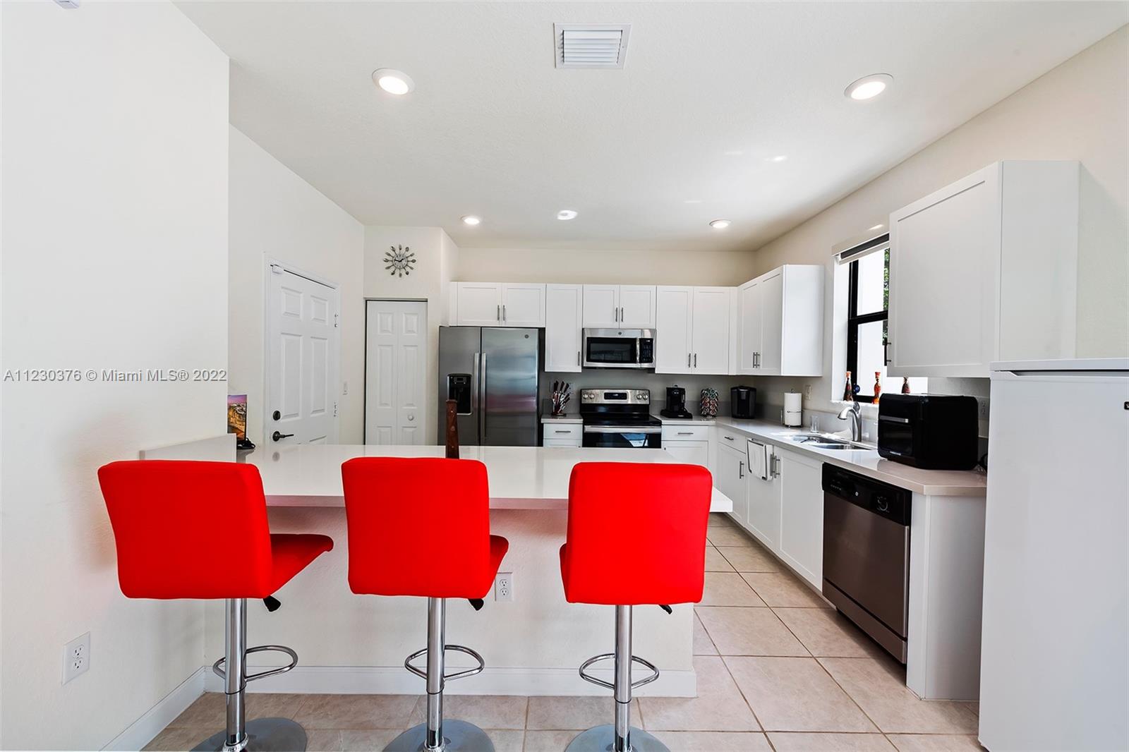 10125 W 32nd Ln Unit: 10125