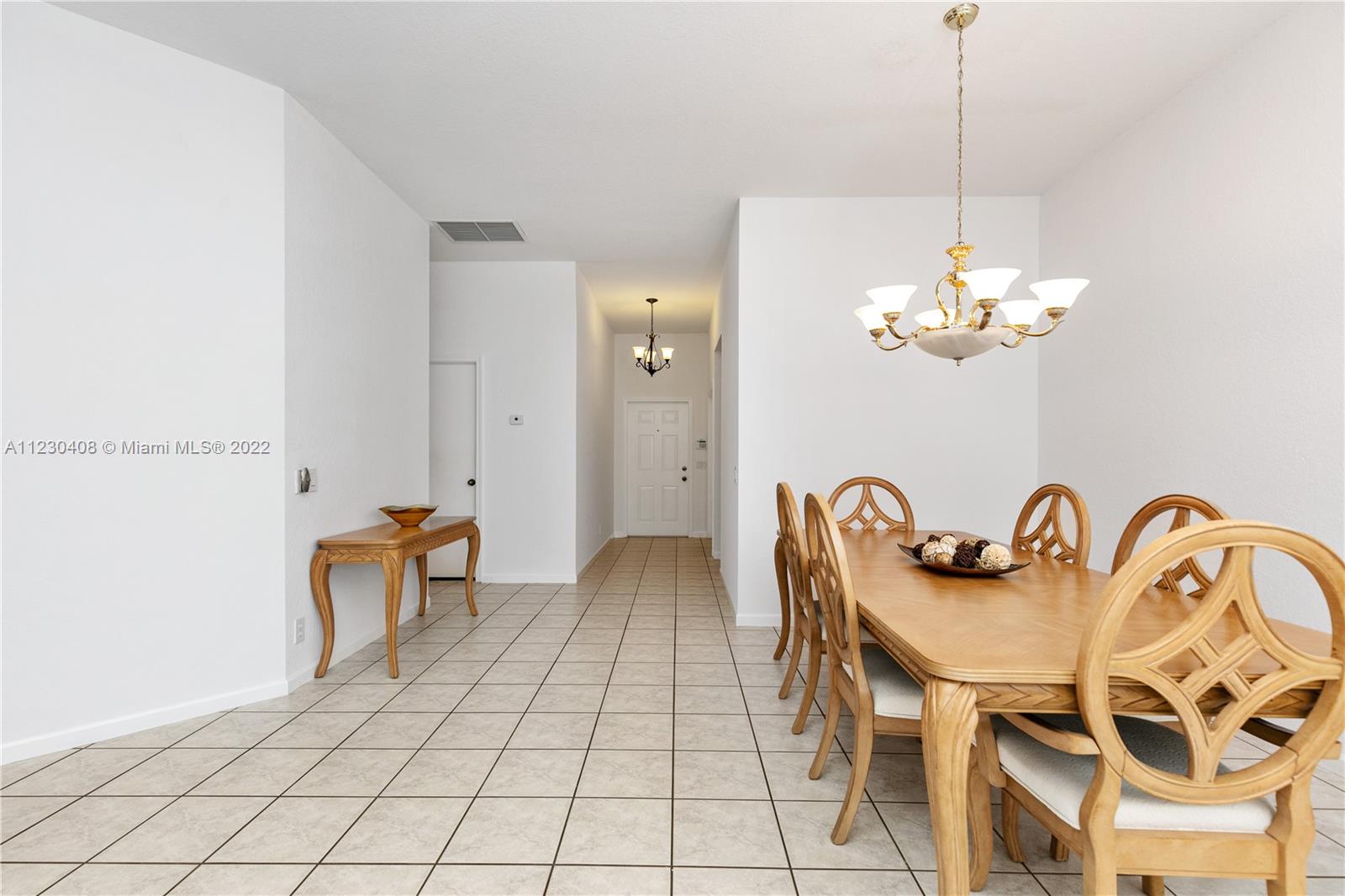 1118 Birchwood Rd