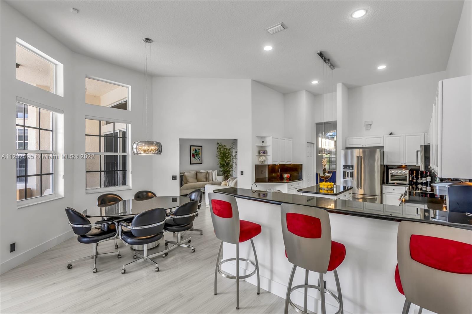 2418 Deer Creek Rd