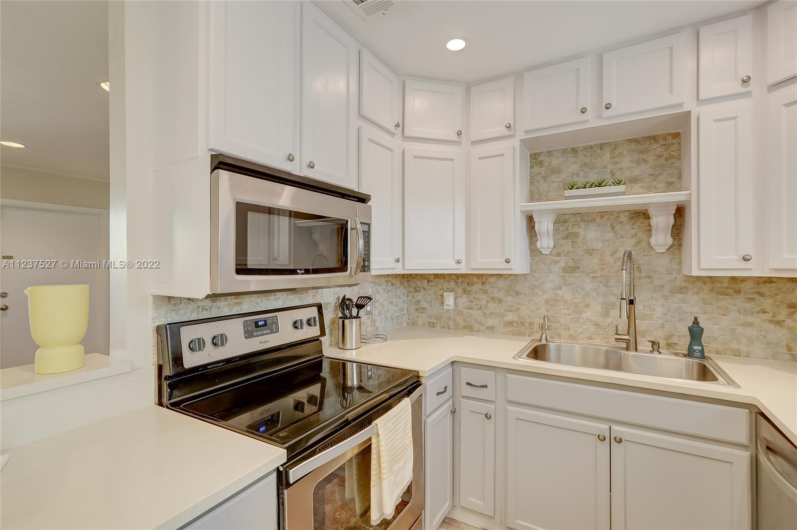 2616 NE 30th Pl Unit: 210A