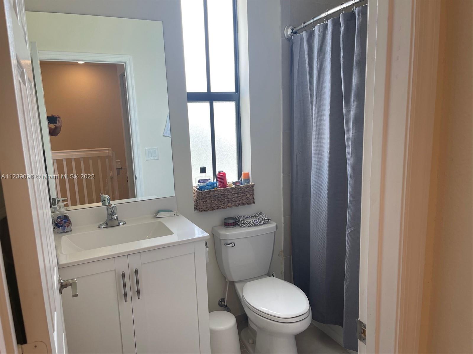 10906 W 33rd Ct Unit: 10906
