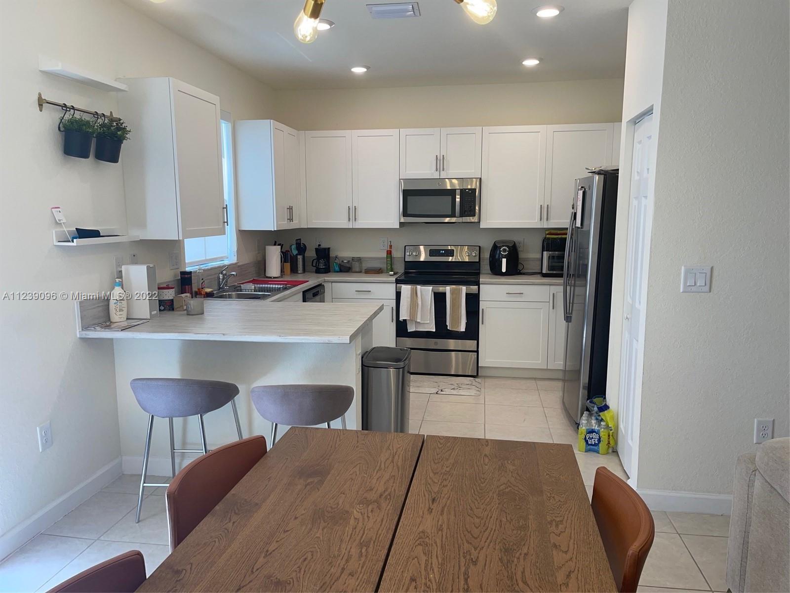 10906 W 33rd Ct Unit: 10906