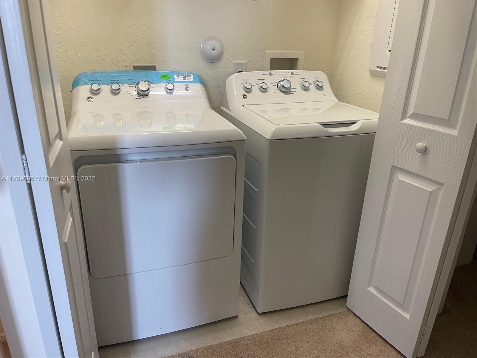 10906 W 33rd Ct Unit: 10906