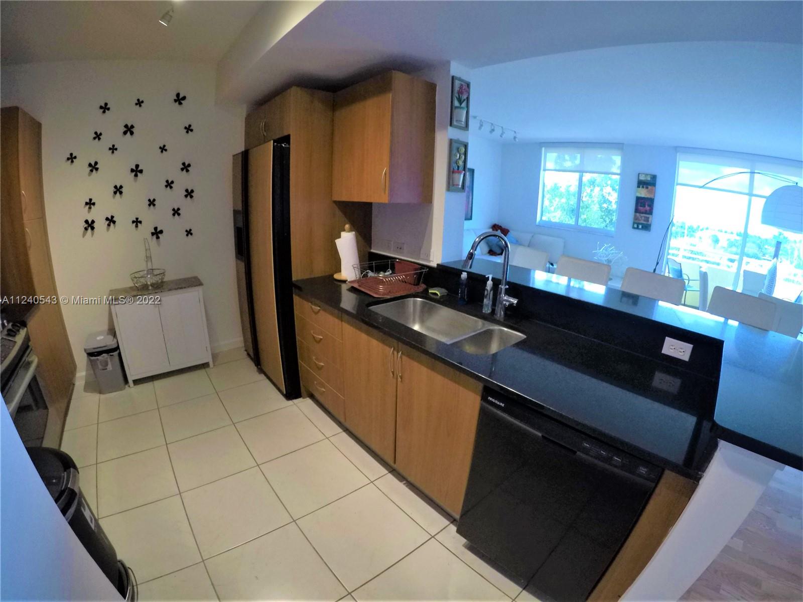 2775 NE 187th St Unit: 314