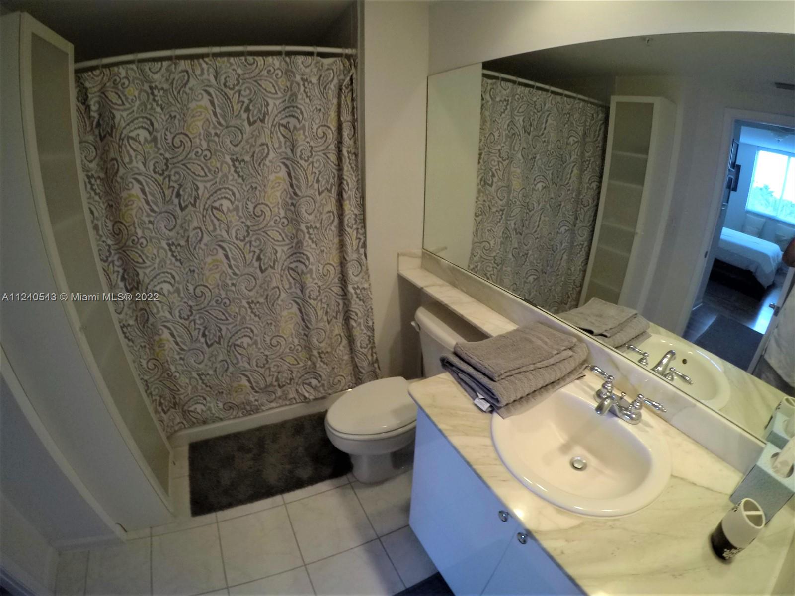 2775 NE 187th St Unit: 314