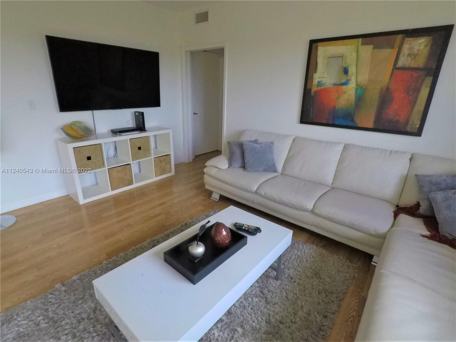 2775 NE 187th St Unit: 314