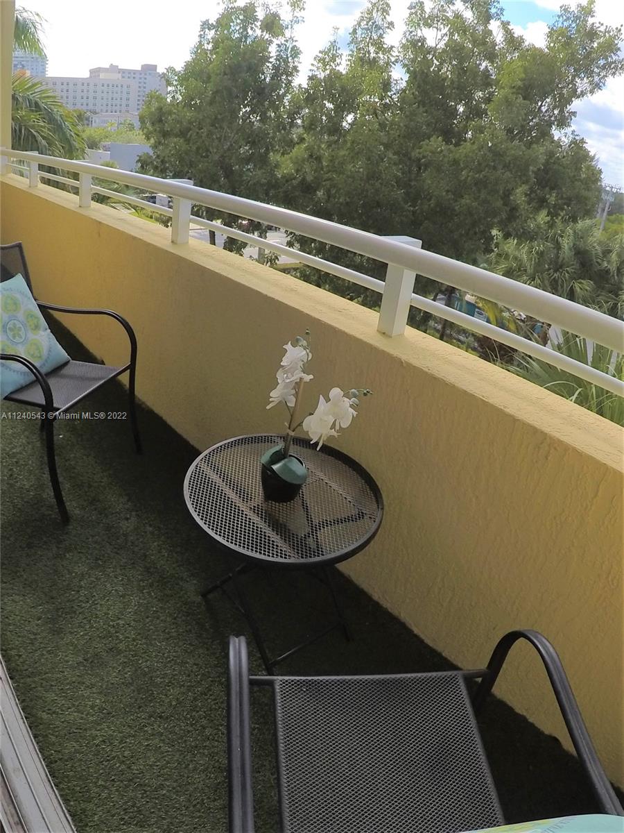 2775 NE 187th St Unit: 314