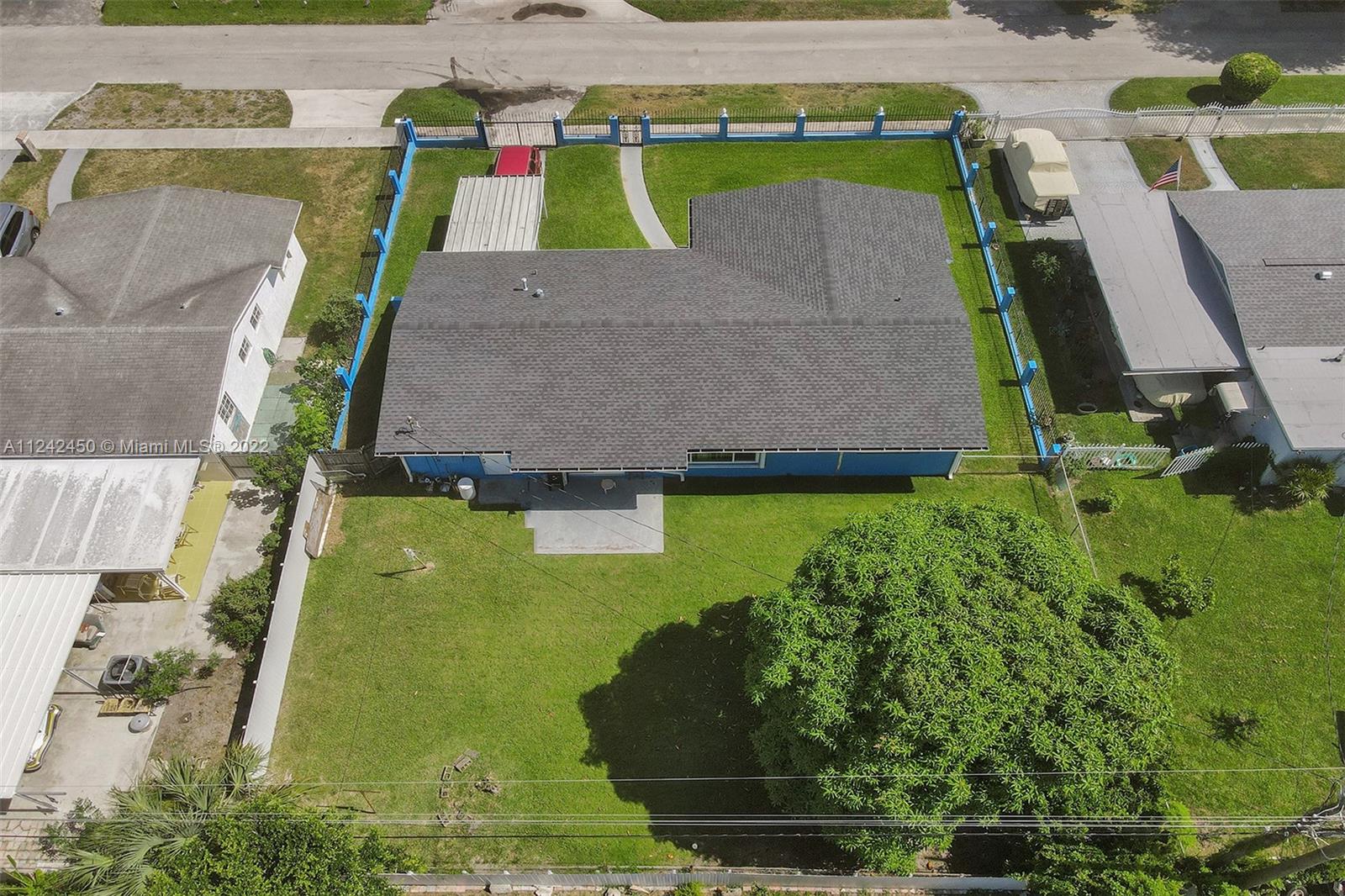 1350 NW 172nd St