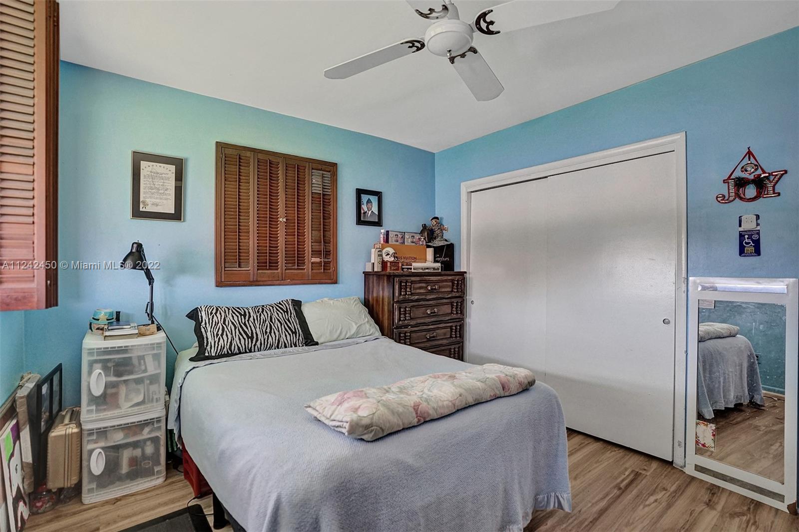 1350 NW 172nd St