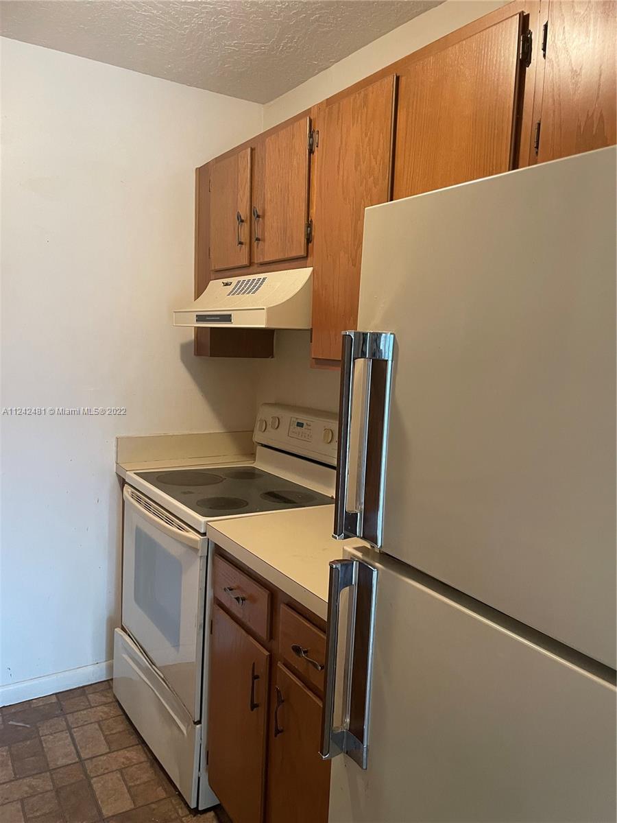 4147 NW 90th Ave Unit: 203