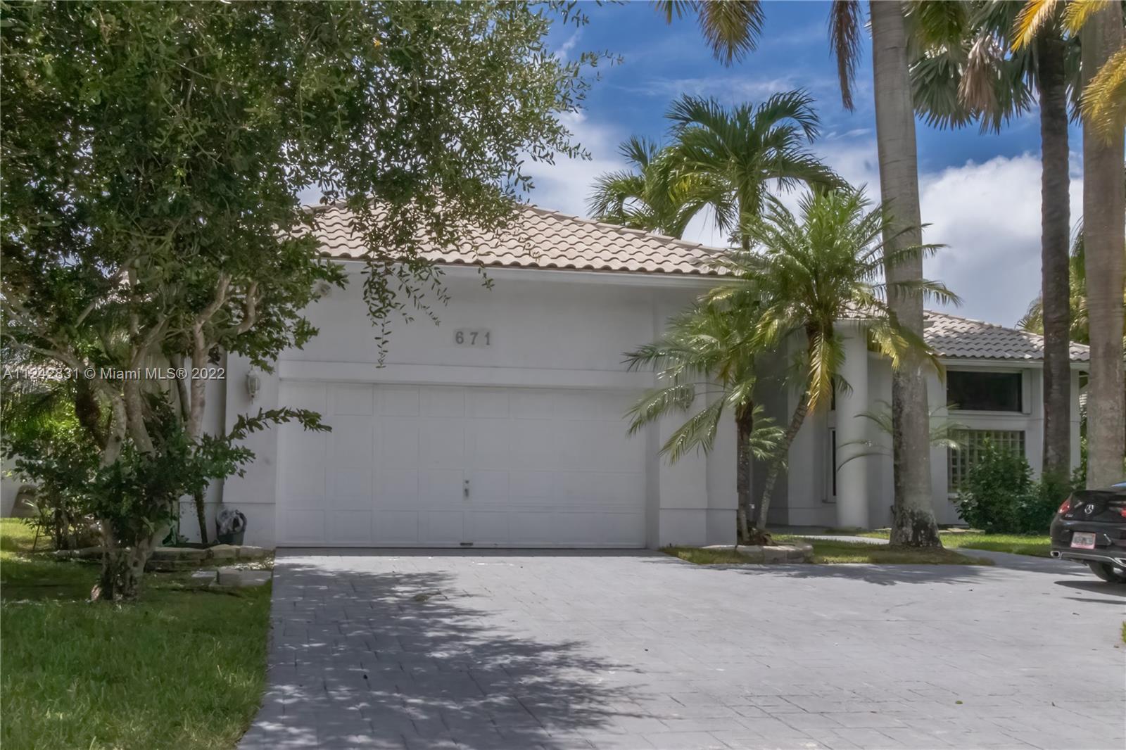 671 NW 101st Ter