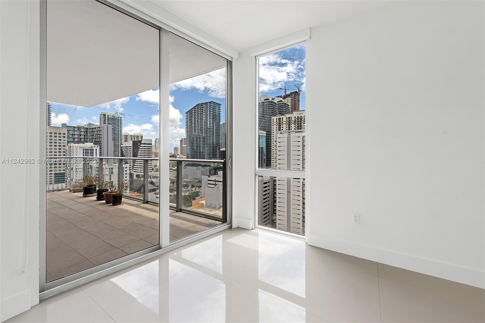 1010 SW 2nd Ave Unit: 1904