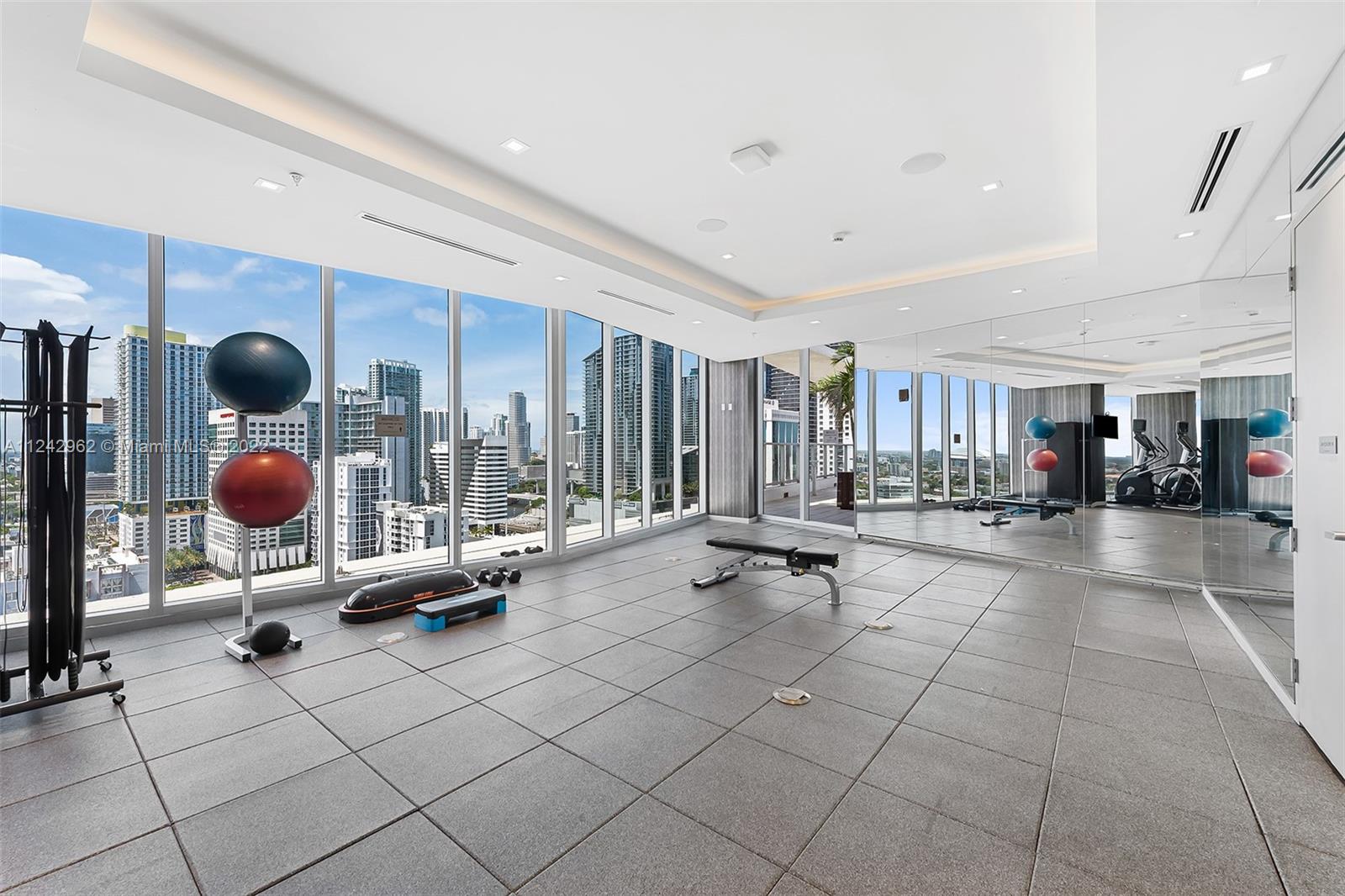 1010 SW 2nd Ave Unit: 1904