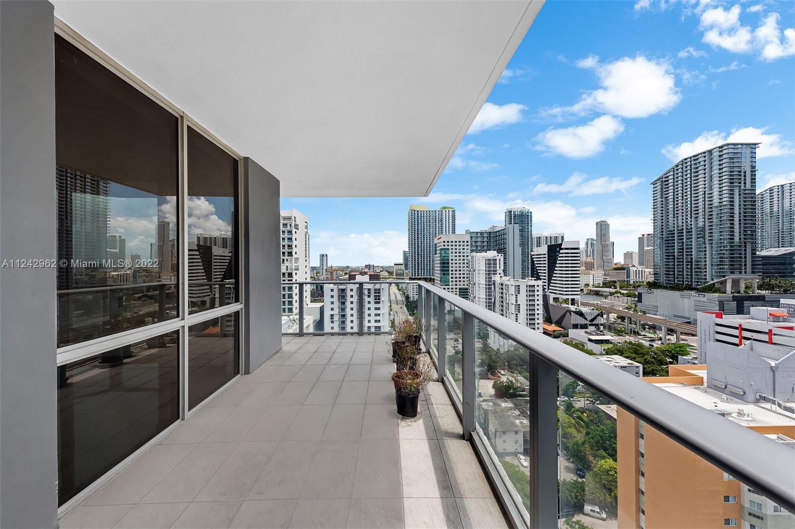 1010 SW 2nd Ave Unit: 1904