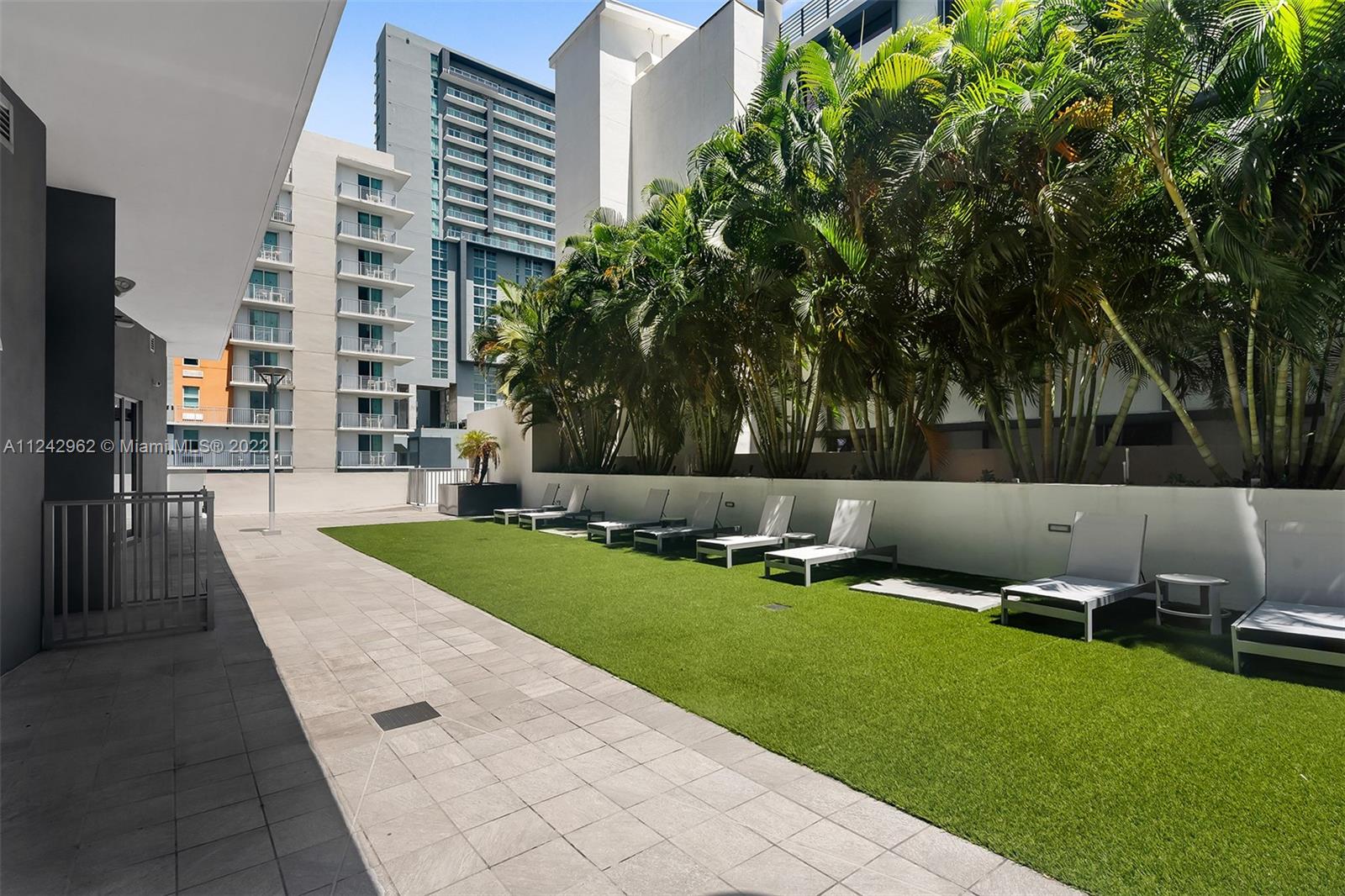1010 SW 2nd Ave Unit: 1904