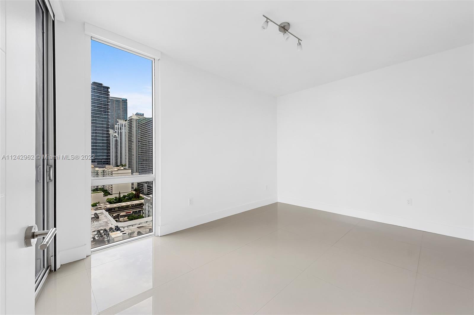 1010 SW 2nd Ave Unit: 1904