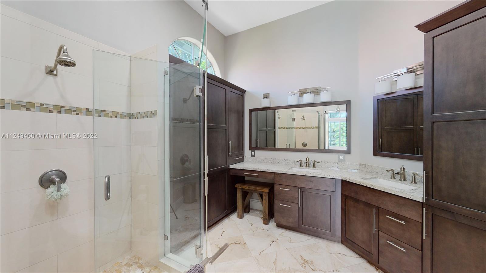 1136 Ginger Cir