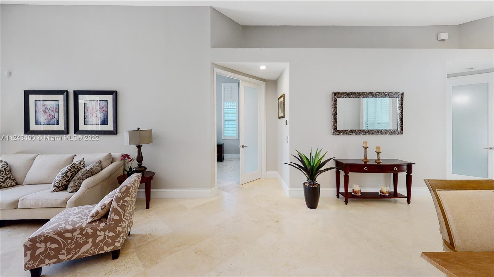 1136 Ginger Cir