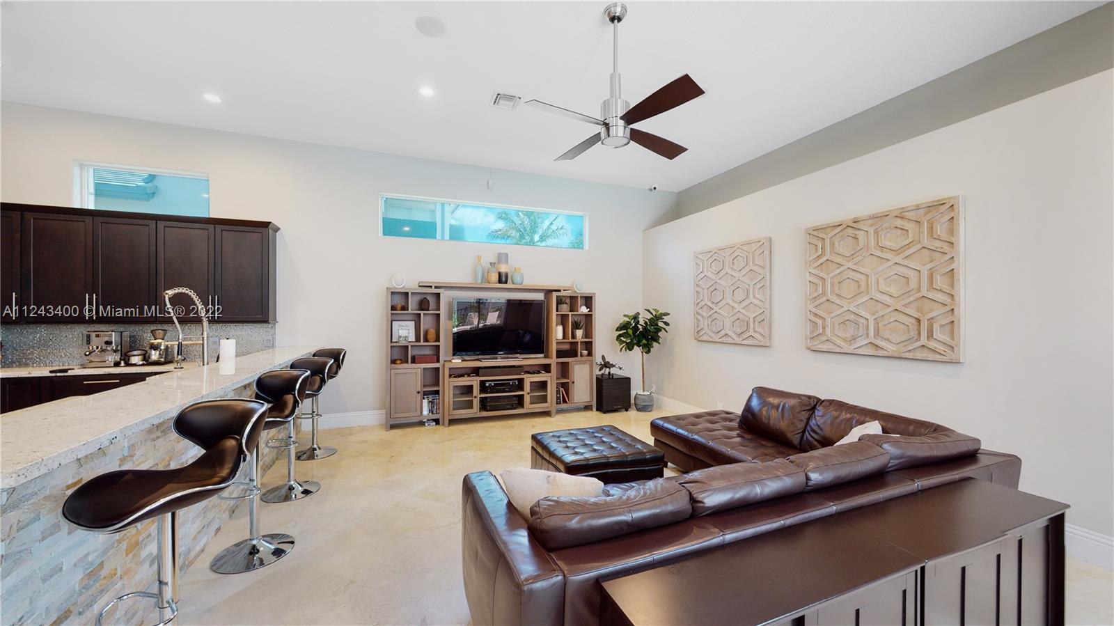 1136 Ginger Cir