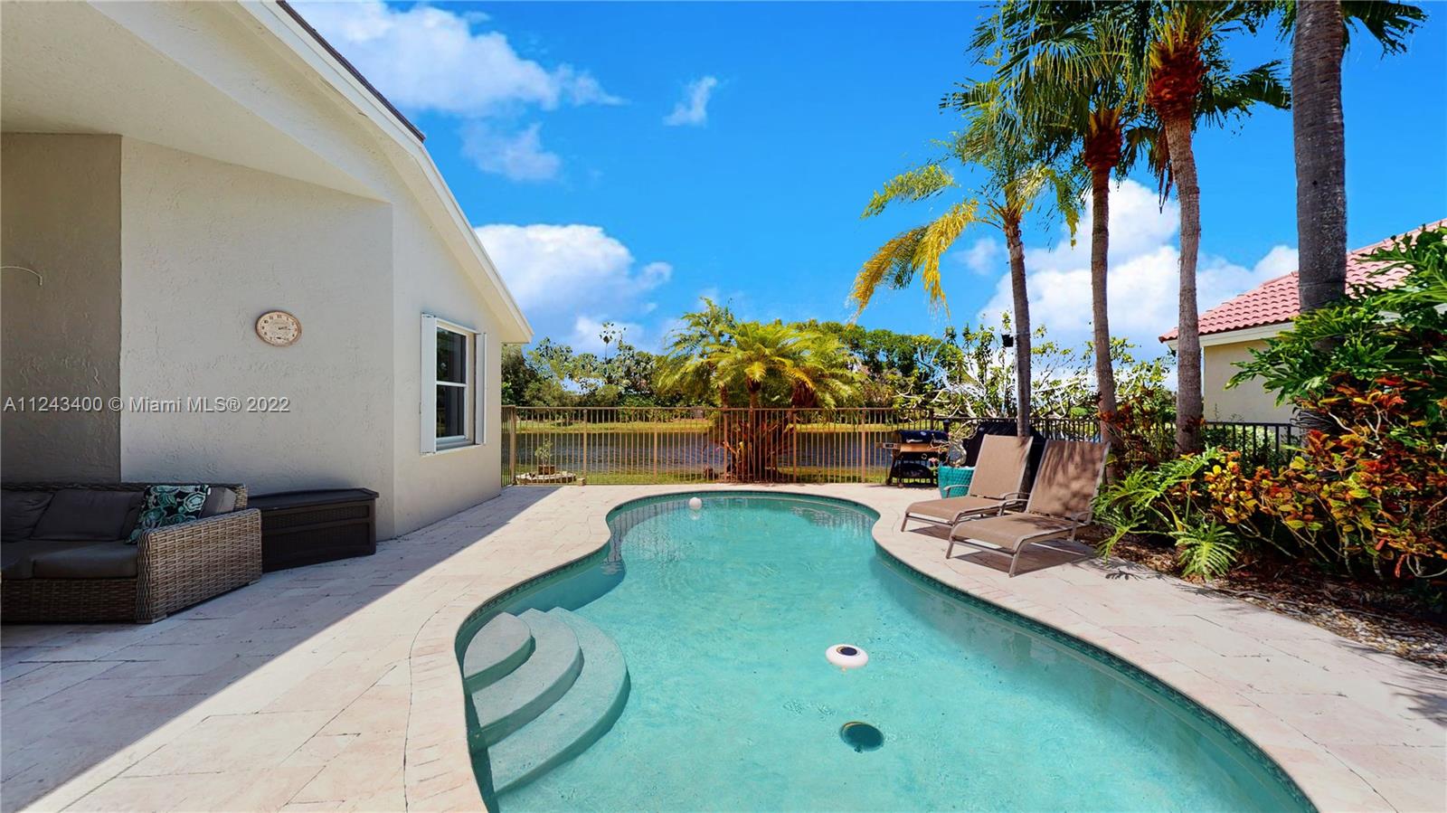 1136 Ginger Cir