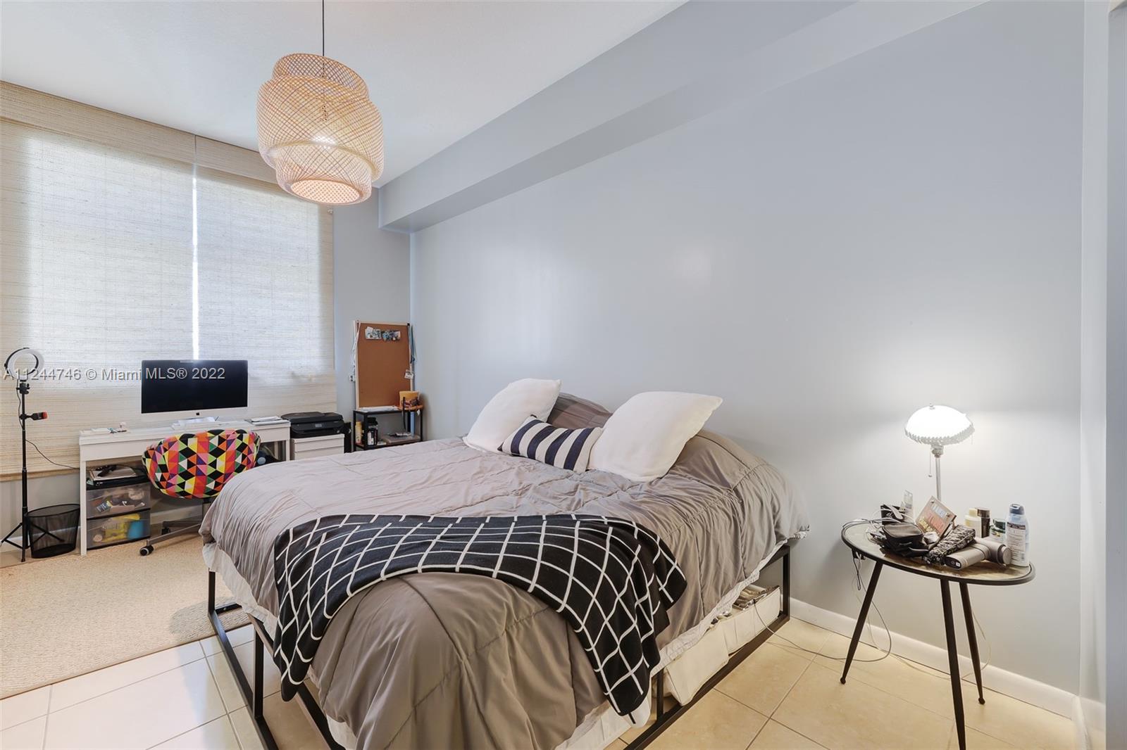 140 S Dixie Hwy Unit: 1020