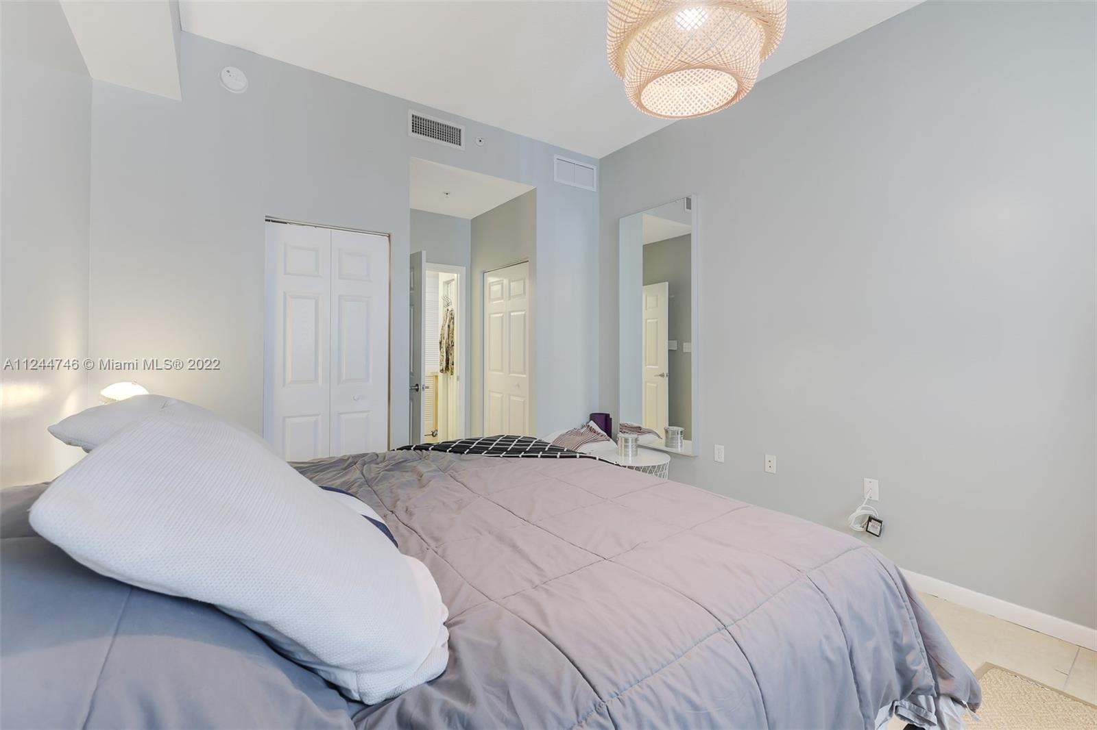140 S Dixie Hwy Unit: 1020
