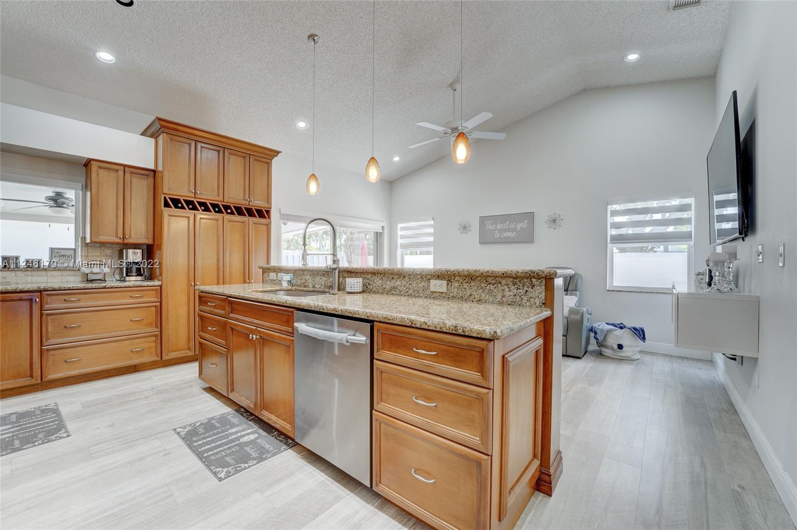 1055 NW 125th Ter