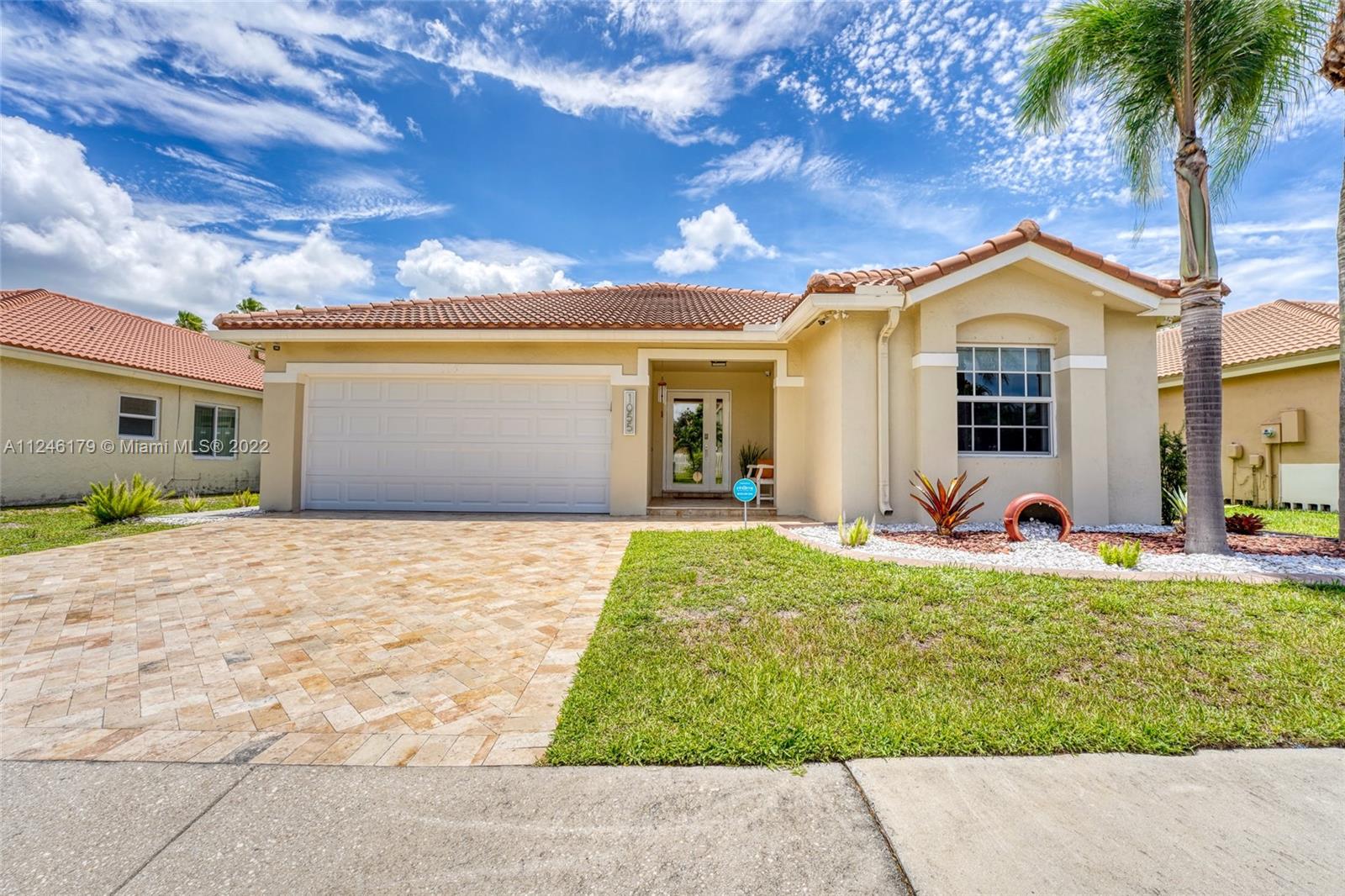 1055 NW 125th Ter