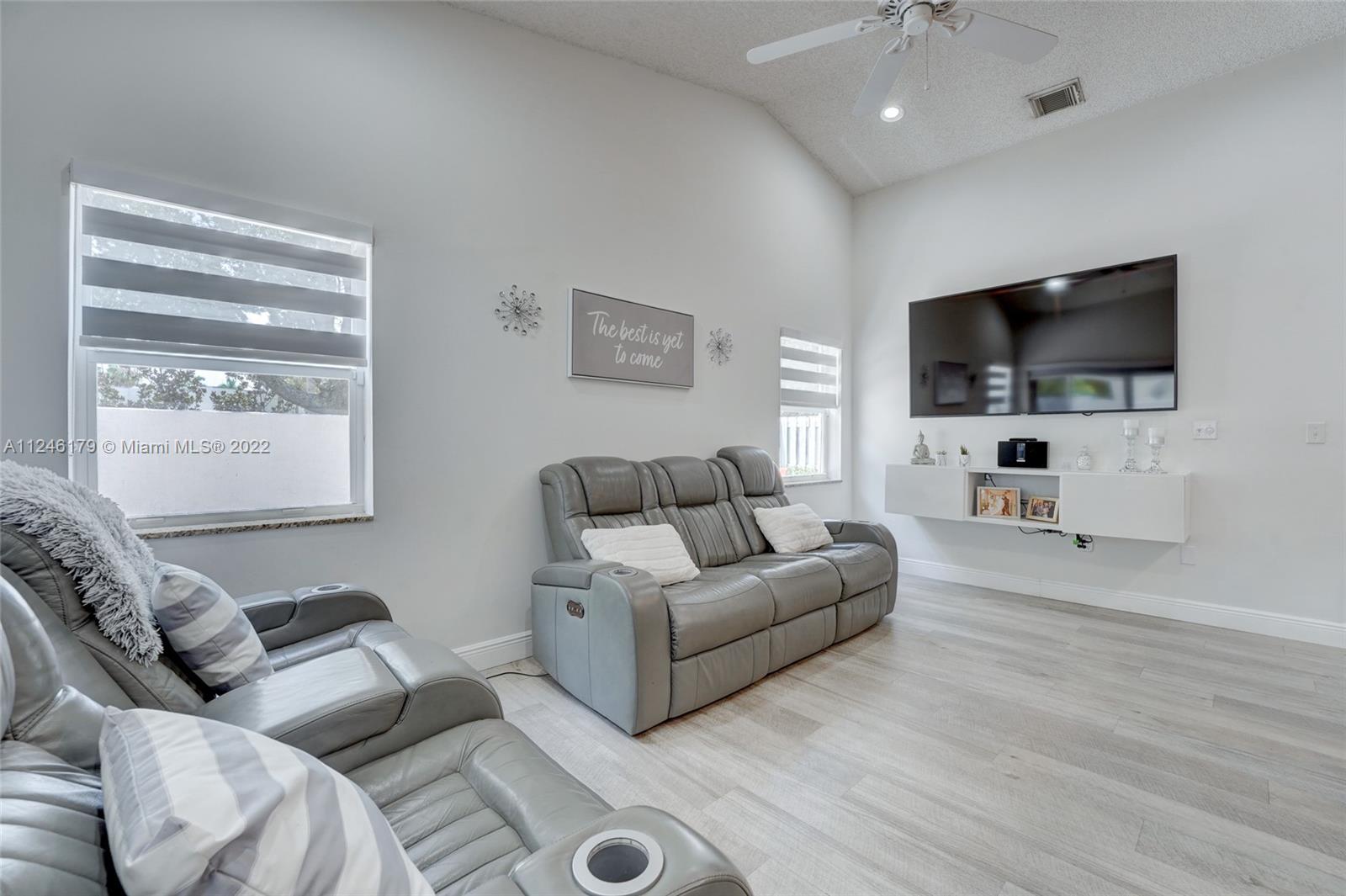 1055 NW 125th Ter
